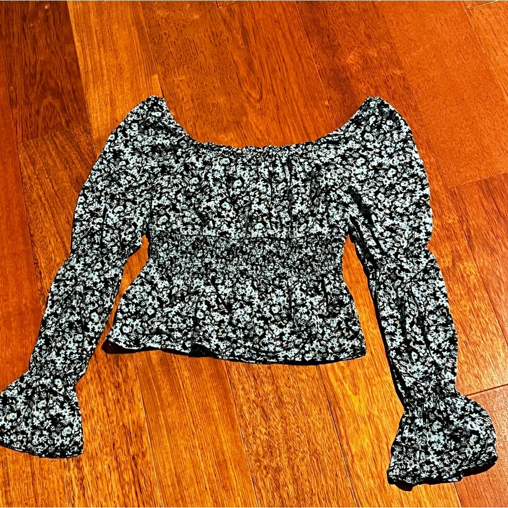 SO Square Neck Peplum Top size XS Long Bell Sleeve Floral Blue Black